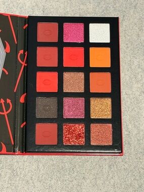 Spoiled Cosmetics Sindy Eyeshadow Palette